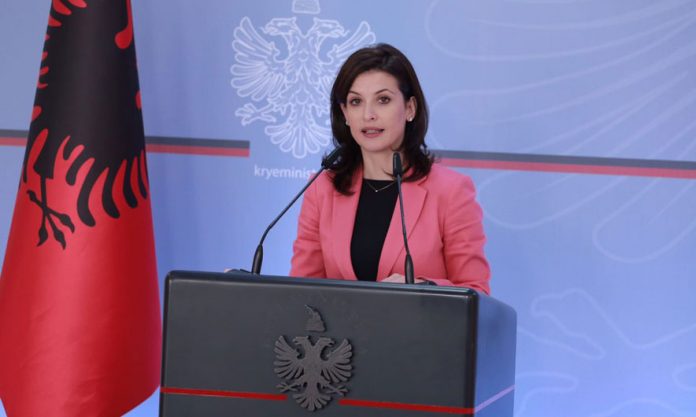 LAJMI I FUNDIT/ Vendimi për Dritan Dajtin, paralajmëron ministrja e Drejtësisë: Aferë e pastër korruptive LAJMI I FUNDIT/ Vendimi për Dritan Dajtin, paralajmëron ministrja e Drejtësisë: Aferë e pastër korruptive