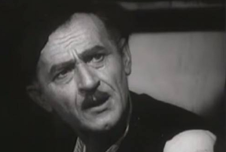 Nostalgjia për Kadri Roshin me role te zgjedhura në një video Nostalgjia për Kadri Roshin me role te zgjedhura në një video