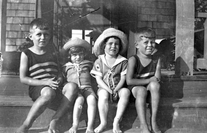 Një histori shokuese që dëshmon brutalitetin e kamjes dhe pushtetit Një histori shokuese që dëshmon brutalitetin e kamjes dhe pushtetit