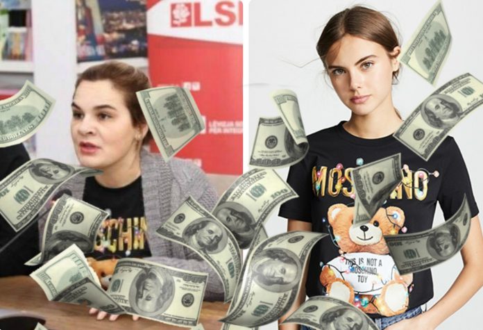 FOTOT/ Monika flet për varfërinë e veshur firmato me “Moschino”, u qan hallin studentëve me bluzë 300 dollarë