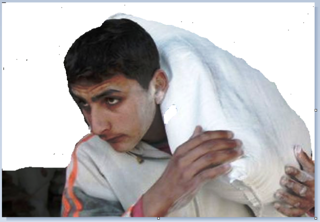 “Ju lutem 1 thes miell t’u bëjë bukë kalamanjve”, nëna shpërthen në lot “Ju lutem 1 thes miell t’u bëjë bukë kalamanjve”, nëna shpërthen në lot