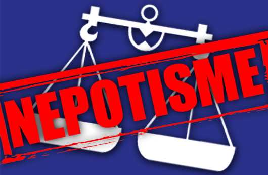 Lista: Ja si e kanë uzurpuar administratën “opozitarët”, fëmijët, gratë dhe dashnoret e tyre, kasta që sundon dhe vjedh Shqipërinë prej 28 vitesh Lista: Ja si e kanë uzurpuar administratën “opozitarët”, fëmijët, gratë dhe dashnoret e tyre, kasta që sundon dhe vjedh Shqipërinë prej 28 vitesh