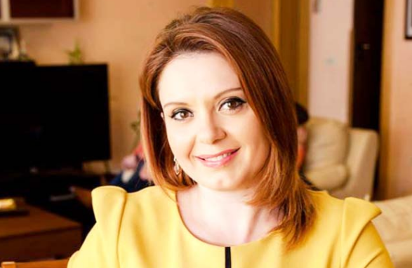 Me titull shkencor në Mjekësi, dyshime për Doktoraturën e deputetes së PD Me titull shkencor në Mjekësi, dyshime për Doktoraturën e deputetes së PD