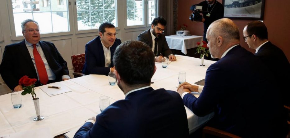 Alarmi i ish-ministrit të Jashtëm grek: Shqipëria dhe Maqedonia po na rrethojnë si gaforre Alarmi i ish-ministrit të Jashtëm grek: Shqipëria dhe Maqedonia po na rrethojnë si gaforre