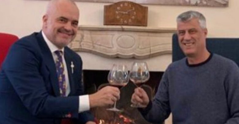 Edhe takimi i dy shqiptarëve Rama-Thaçi bën “jehonë” në mediat serbe: Ja çfarë shkruajnë ato! Edhe takimi i dy shqiptarëve Rama-Thaçi bën “jehonë” në mediat serbe: Ja çfarë shkruajnë ato!