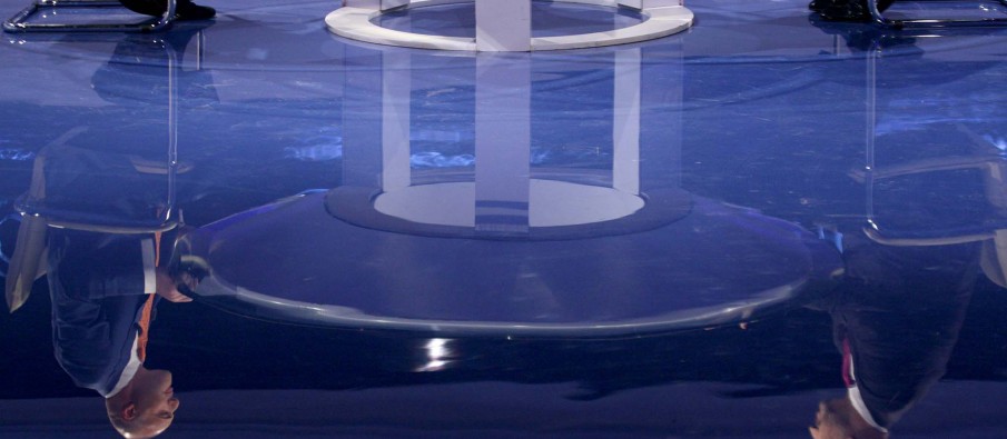 Fevzoja (ai që na thoshte se Ziverin e vrau plaku me çadër) dhe një SMS e Mero Bazes në 21 janar Fevzoja (ai që na thoshte se Ziverin e vrau plaku me çadër) dhe një SMS e Mero Bazes në 21 janar