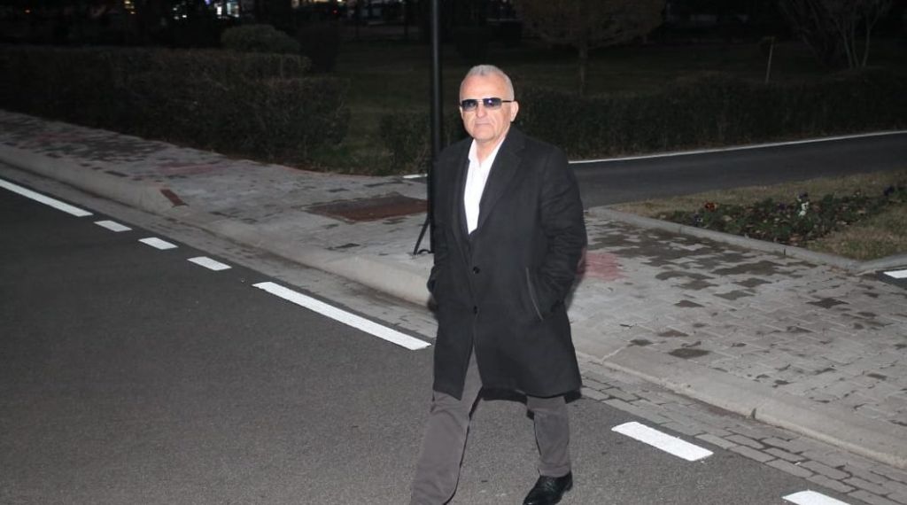 Rrahman Rrahja mbaroi universitetin pas 27 vitesh Rrahman Rrahja mbaroi universitetin pas 27 vitesh