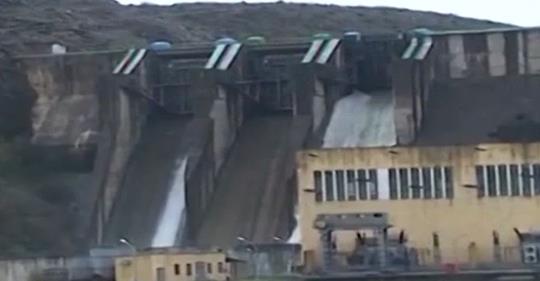 Ministria e Energjisë e alarmuar: Digat e rezervuareve rrezikojnë të çahen Ministria e Energjisë e alarmuar: Digat e rezervuareve rrezikojnë të çahen