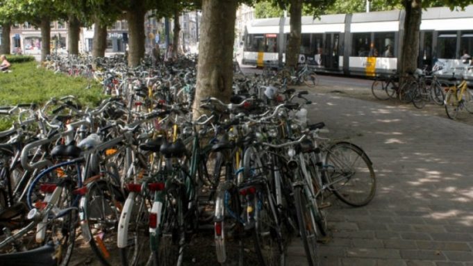 Shkodra dhe biçikletat e para në Shqipëri Shkodra dhe biçikletat e para në Shqipëri