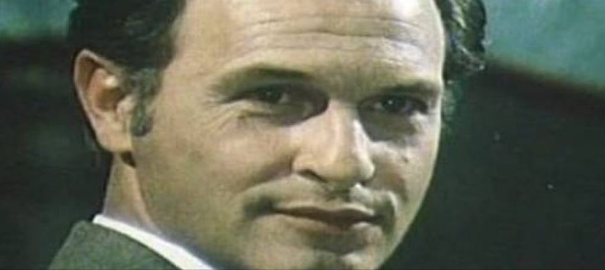 Aktori Sotiraq Çili si pjesa e shkëlqyer e artistëve korçarë Aktori Sotiraq Çili si pjesa e shkëlqyer e artistëve korçarë