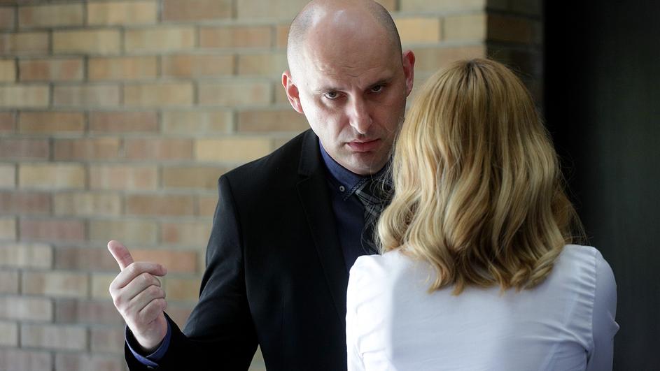 FOTOT/ Plas skandali në politikë, Zv. kryeministri kroat kapet me femra dhe dro.gë në Serbi FOTOT/ Plas skandali në politikë, Zv. kryeministri kroat kapet me femra dhe dro.gë në Serbi