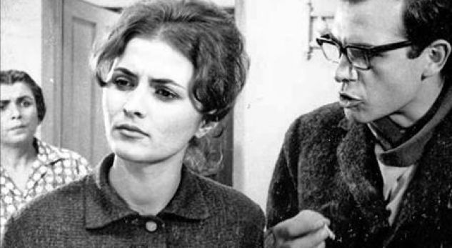 Persekutorët: Aktorët me “biografi te keqe” Robert Ndrenika, Anagnosti dhe Shyti të largohen nga teatri Persekutorët: Aktorët me “biografi te keqe” Robert Ndrenika, Anagnosti dhe Shyti të largohen nga teatri