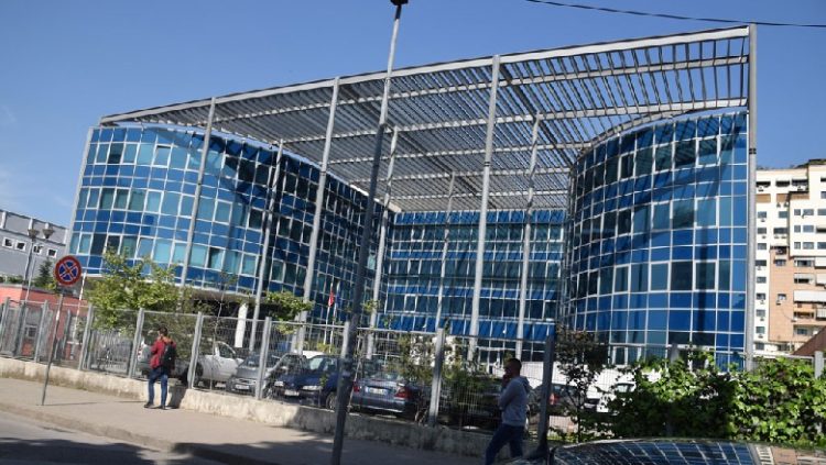 Zbardhen detajet për ngritjen e SPAK: Prokuroria Speciale pritet të funksionojë me 10 prokurorë, shkon në 12 numri i aplikantëve Zbardhen detajet për ngritjen e SPAK: Prokuroria Speciale pritet të funksionojë me 10 prokurorë, shkon në 12 numri i aplikantëve