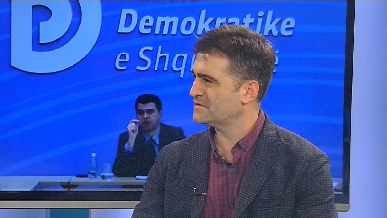 “Turp t’iu vijë”! Demokrati Ibsen Elezi zbulon lëvizjet e mëdha të Bashës kundër kuksianëve: Punoi kundër protestës në “Rrugën e Kombit” “Turp t’iu vijë”! Demokrati Ibsen Elezi zbulon lëvizjet e mëdha të Bashës kundër kuksianëve: Punoi kundër protestës në “Rrugën e Kombit”