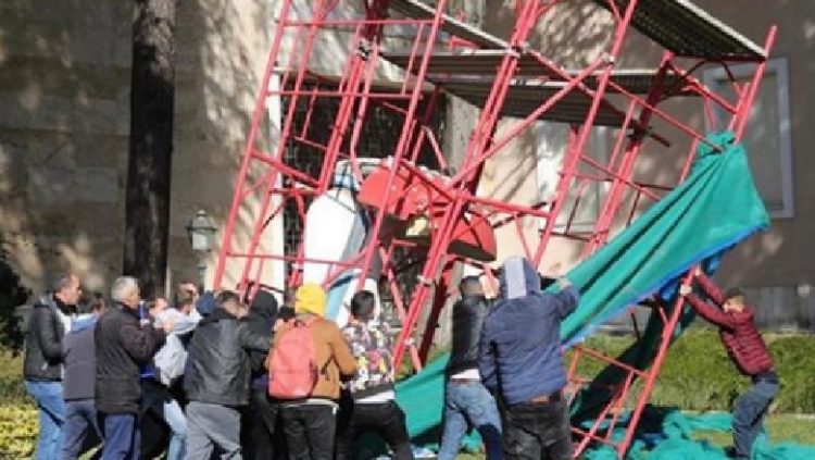 Dhuna ndaj “Kërpudhës”, Marco Mazzi: Ja pse duhet një reflektim Dhuna ndaj “Kërpudhës”, Marco Mazzi: Ja pse duhet një reflektim