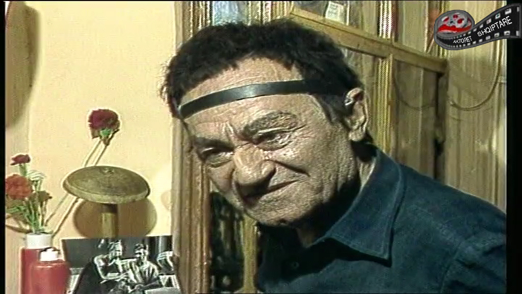 Kur Kadri Roshi interpretonte borgjezin kinez Kur Kadri Roshi interpretonte borgjezin kinez