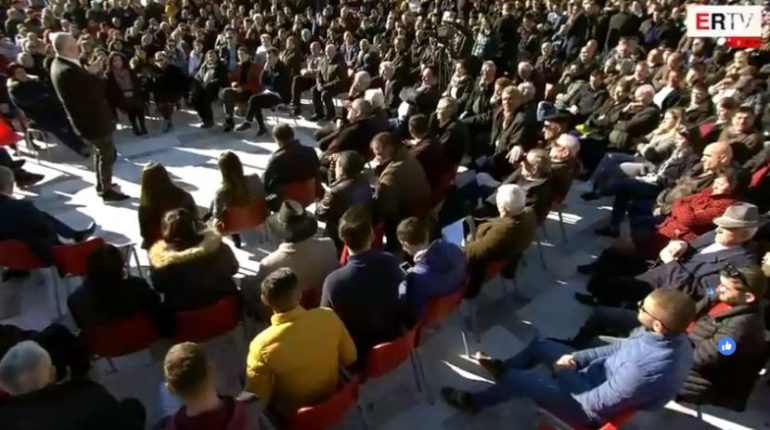 E tmerruar nga verdikti popullor dhe reforma në drejtësi! Rama: Sa herë afrohen zgjedhjet opozita del nga binarët E tmerruar nga verdikti popullor dhe reforma në drejtësi! Rama: Sa herë afrohen zgjedhjet opozita del nga binarët