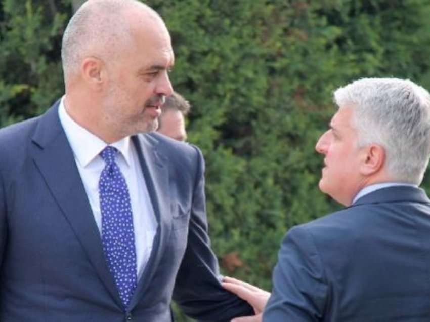 Rama-Majkos: Fondet i menaxhon ti, për vjedhje na akuzojnë ne Rama-Majkos: Fondet i menaxhon ti, për vjedhje na akuzojnë ne