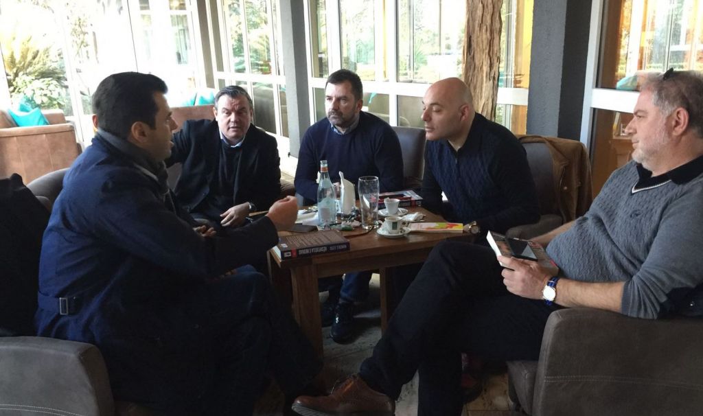 Nikoll Lesi nostalgji për “djegien”! Ëndërron dhe thërret pa parë asgjë: Stuhi dhe rrufe mbi Ramën, po vijnë vrullshëm, dhe më pas uragani! Nikoll Lesi nostalgji për “djegien”! Ëndërron dhe thërret pa parë asgjë: Stuhi dhe rrufe mbi Ramën, po vijnë vrullshëm, dhe më pas uragani!