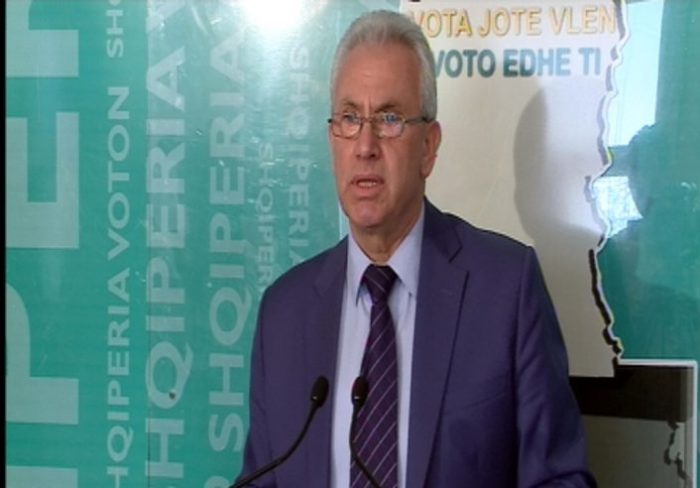 Dorëheqja e deputetëve të opozitës, KQZ kërkesë Kuvendit: Specifikoni vakancat! Dorëheqja e deputetëve të opozitës, KQZ kërkesë Kuvendit: Specifikoni vakancat!