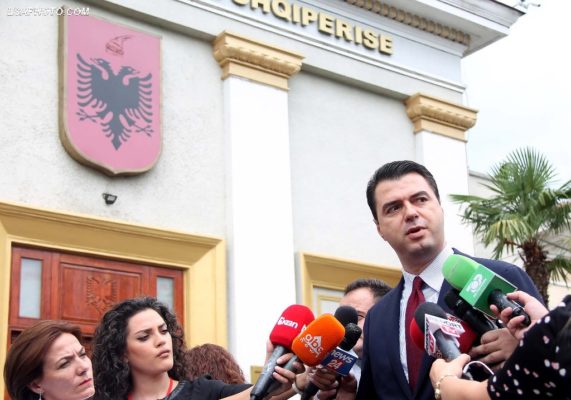 Mandate që nuk digjen Mandate që nuk digjen