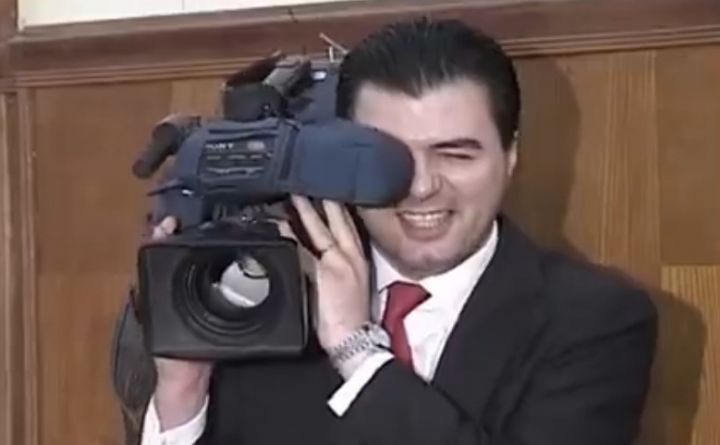 Miqtë e KGB-së ruse informojnë “tavarish” Bashën: Edi Rama po përgatit arrestimin e Vangjush Dakos?! Miqtë e KGB-së ruse informojnë “tavarish” Bashën: Edi Rama po përgatit arrestimin e Vangjush Dakos?!