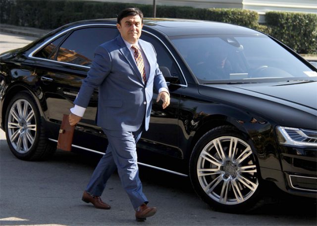 Ilir Meta synon të bëjë kryetar të KLSH një ndër deputetët më të pasur, Anastas Angjeli shtëpi në Boston, ja llogaritë mijëra dollarëshe të familjes së tij Ilir Meta synon të bëjë kryetar të KLSH një ndër deputetët më të pasur, Anastas Angjeli shtëpi në Boston, ja llogaritë mijëra dollarëshe të familjes së tij