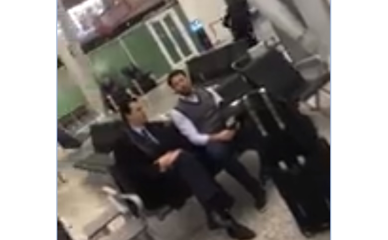 VIDEO/ Pas fitores madhështore, Lulzim Basha fluturojnë drejt Vienës me biznes klas… Sali Berisha i vendos “çimkë” nga mbrapa VIDEO/ Pas fitores madhështore, Lulzim Basha fluturojnë drejt Vienës me biznes klas… Sali Berisha i vendos “çimkë” nga mbrapa