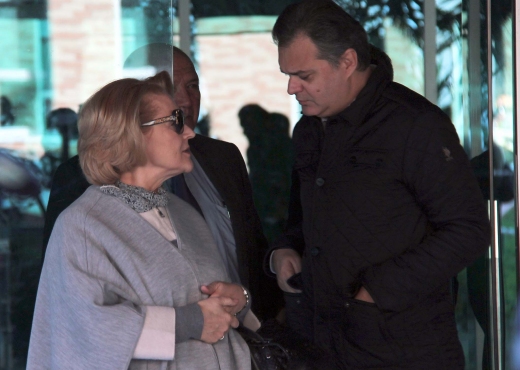 Rama e largoi, “shqupistja” më e re Arta Dade: Rama duhet të largohet, PS të formojë një qeveri pa Ramën Rama e largoi, “shqupistja” më e re Arta Dade: Rama duhet të largohet, PS të formojë një qeveri pa Ramën