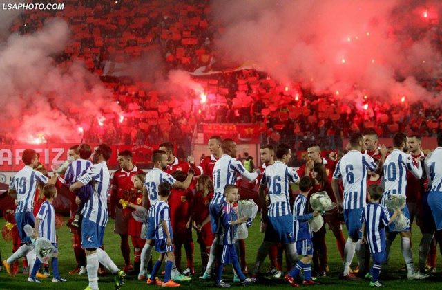 SPECIALE/ “Vllai e kemi myll se lu Tirona me Partizonin, kalo nga java tjetër”, si më mbeti makina në rrugë prej derbit të kryeqytetit SPECIALE/ “Vllai e kemi myll se lu Tirona me Partizonin, kalo nga java tjetër”, si më mbeti makina në rrugë prej derbit të kryeqytetit