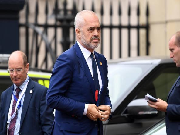 Rama në një intervistë për “Corriere dela Sera”: As dorëheqje, as zgjedhje “për qejf”! Fatkeqësi që kemi një opozitë në krizë Rama në një intervistë për “Corriere dela Sera”: As dorëheqje, as zgjedhje “për qejf”! Fatkeqësi që kemi një opozitë në krizë