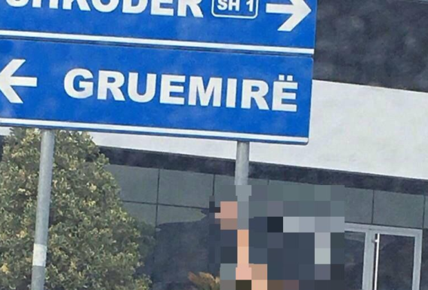 “Skandali” dixhital me policin në Gruemirë/ Mësuesit dhe nxënësit e shkollës: Janë 16 gjimnaziste asnjëra nuk është zhdukur dhe ngacmuar “Skandali” dixhital me policin në Gruemirë/ Mësuesit dhe nxënësit e shkollës: Janë 16 gjimnaziste asnjëra nuk është zhdukur dhe ngacmuar