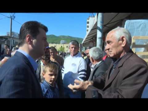 Ja pse Rama nuk rrëzohet asnjëherë nga Opozita! Basha tallet me njerëzit: “Këtë i’ua garantoj unë, me 16 shkurt do rrëzoj Ramën”! Ja pse Rama nuk rrëzohet asnjëherë nga Opozita! Basha tallet me njerëzit: “Këtë i’ua garantoj unë, me 16 shkurt do rrëzoj Ramën”!