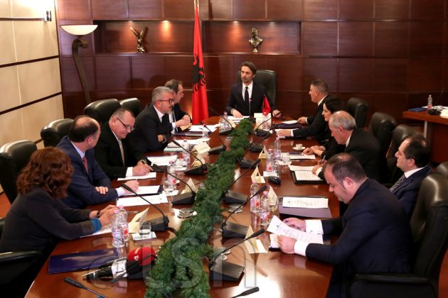 Ngritja e SPAK: Zbardhen dosjet e bujshme që kanë hetuar ndër vite 8 emrat që do godasin pushtetarët e korruptuar, nga Gërdeci, te Basha Ngritja e SPAK: Zbardhen dosjet e bujshme që kanë hetuar ndër vite 8 emrat që do godasin pushtetarët e korruptuar, nga Gërdeci, te Basha