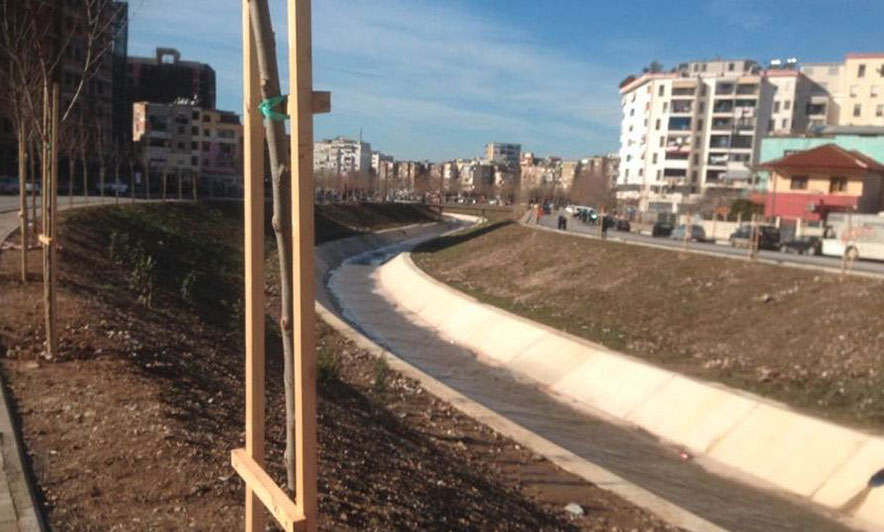 Rehabilitohet Lana në segmentin Materniteti i ri-Shkozë (Foto) Rehabilitohet Lana në segmentin Materniteti i ri-Shkozë (Foto)