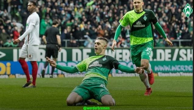 Video/ Rashica i çmend të gjithë, shënon dopietë brenda 23 minutash Video/ Rashica i çmend të gjithë, shënon dopietë brenda 23 minutash