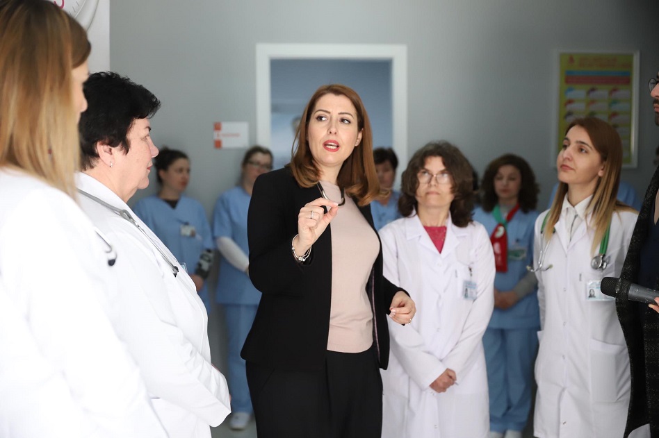 Ministrja Manastirliu: Analiza falas për kancerin e qafës së mitrës në çdo qendër shëndetësore