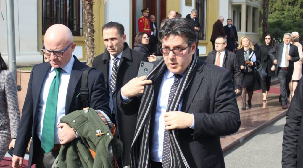 Numërohen votat e kandidatëve: PS merr 37 deputetë nga lista e hapur, PD vetëm 7! Gonxhja kryeson në Tiranë, Gjiknuri në Vlorë, Sara Mila më e votuara! Tabaku e para nga PD, Meta s’futet në Kuvend