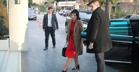 Arta Marku takon ish-kryeprokuroren kroate: Për të luftuar krimin nuk mund të presim Arta Marku takon ish-kryeprokuroren kroate: Për të luftuar krimin nuk mund të presim