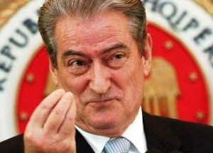 Berisha heq videon që denoncoi për të fortin e Shijakut “të lidhur me narkoshtetin”, ishte numërues votash për PD Berisha heq videon që denoncoi për të fortin e Shijakut “të lidhur me narkoshtetin”, ishte numërues votash për PD