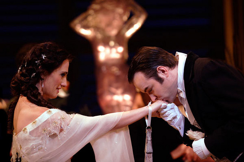 Integrimi sipas Saimir Pirgut: Më duhen 200 mijë shfaqje që të rekuperoj dëmin e një gome të djegur Integrimi sipas Saimir Pirgut: Më duhen 200 mijë shfaqje që të rekuperoj dëmin e një gome të djegur