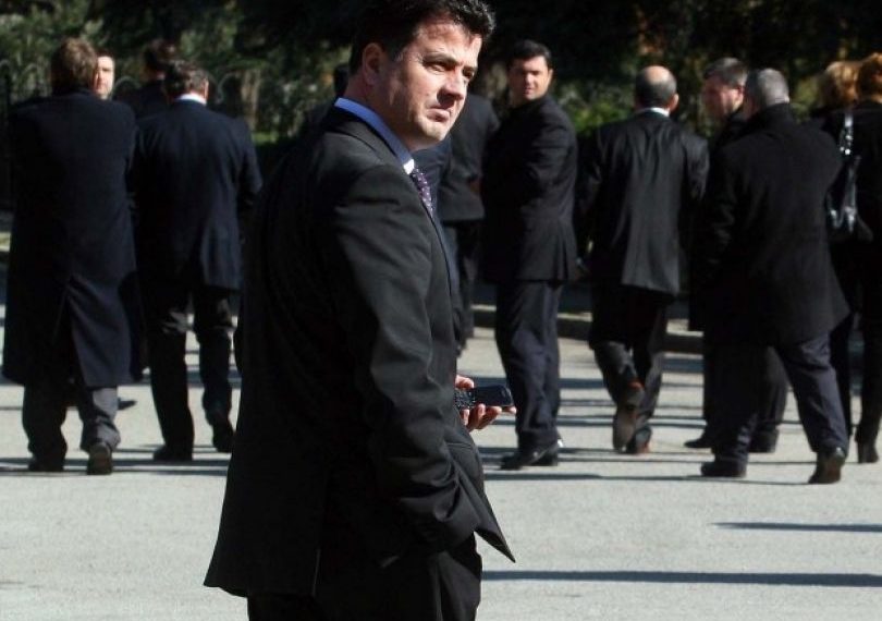 Si u bë miliarder Flamur Noka që sot synon numrin dy të Foltores? Si u bë miliarder Flamur Noka që sot synon numrin dy të Foltores?