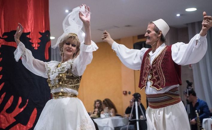 Valltarja Liljana Cingu: Ju rrëfej pengun më të madh të Rexhep Çelikut Valltarja Liljana Cingu: Ju rrëfej pengun më të madh të Rexhep Çelikut