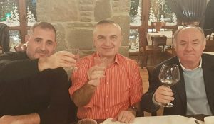 Çimi Peka “udhëheqësi” që i duhet PD! Çimi Peka “udhëheqësi” që i duhet PD!