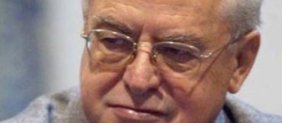 Servet Pëllumbi: Në Shqipëri s’janë jelekverdhë ata që protestojnë! Jeleku antiplumb i Berishës është vjetruar Servet Pëllumbi: Në Shqipëri s’janë jelekverdhë ata që protestojnë! Jeleku antiplumb i Berishës është vjetruar