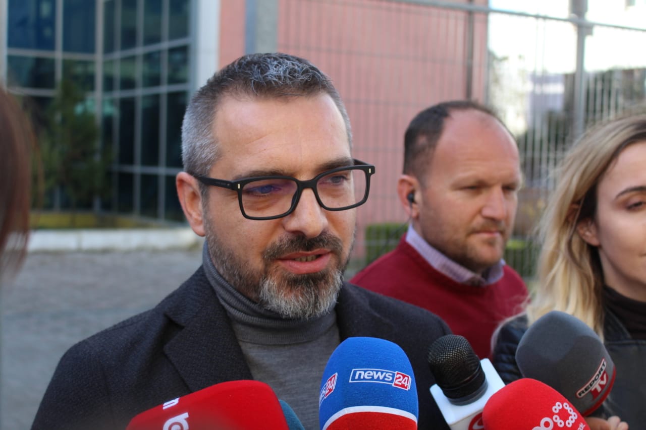 Fitorja e parë për Tahirin, Gjykata rrëzon pretendimet e Prokurorisë dhe vendos pushimin e hetimeve për të Fitorja e parë për Tahirin, Gjykata rrëzon pretendimet e Prokurorisë dhe vendos pushimin e hetimeve për të