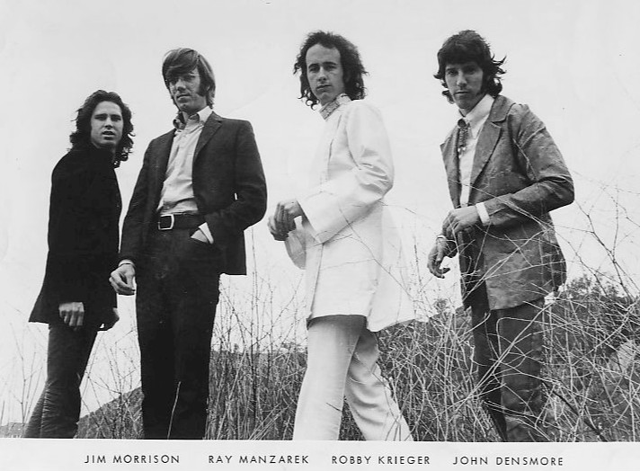 “The Doors”, 53 vjet më parë lindte një mit! “The Doors”, 53 vjet më parë lindte një mit!
