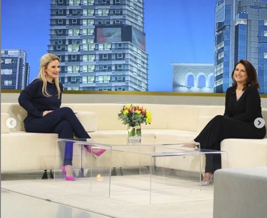 Këngëtarja shqiptare në SHBA: 6 muaj e kam larë shtëpinë me lot Këngëtarja shqiptare në SHBA: 6 muaj e kam larë shtëpinë me lot