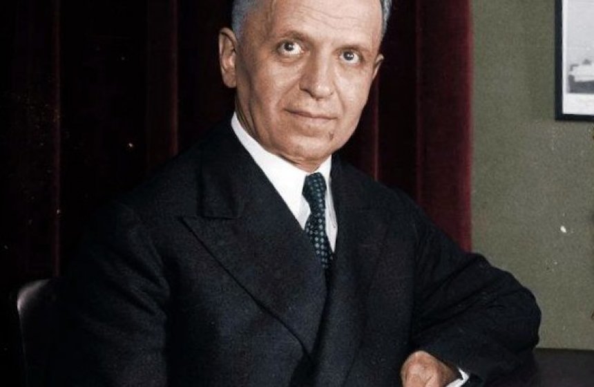 Faik Konicës për bashkëkombasit: “Shqiptari për një plesht djeg jorganin” dhe disa xhevahire të tjera… Faik Konicës për bashkëkombasit: “Shqiptari për një plesht djeg jorganin” dhe disa xhevahire të tjera…