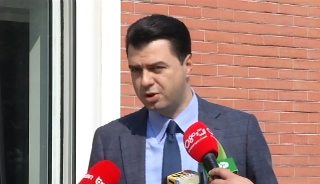 Basha ka një mesazh për ndërkombëtarët: Nuk do të ketë stabilitet! Basha ka një mesazh për ndërkombëtarët: Nuk do të ketë stabilitet!